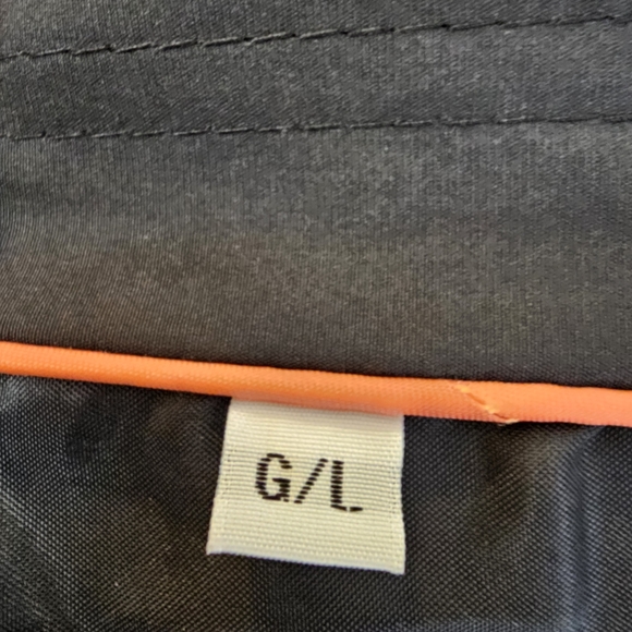 Minimalist Anorak Raincoat - Picture 10 of 10